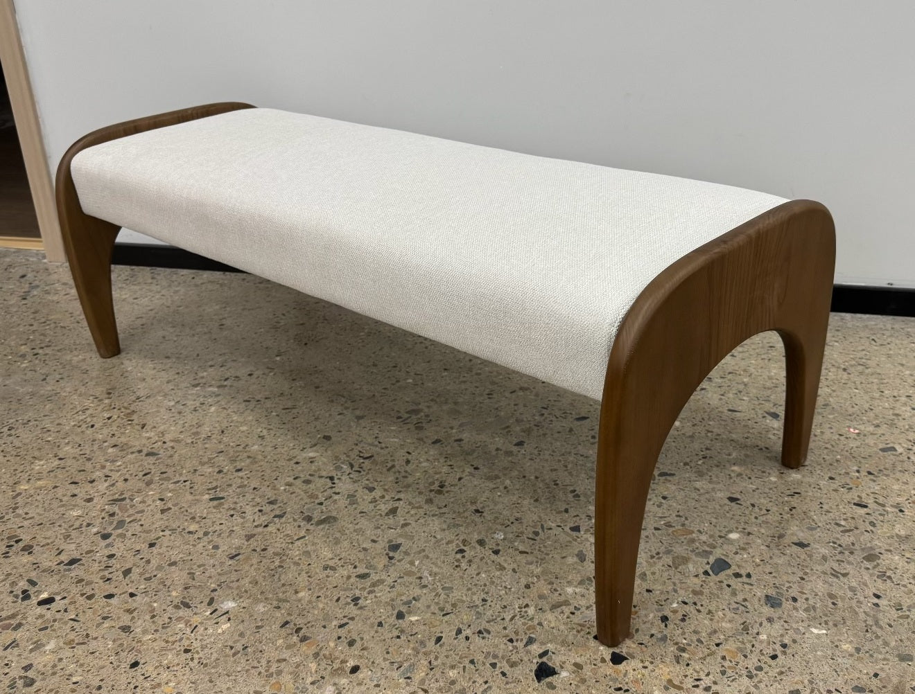 DARSON Bench GY-BEN-2694 Ivory fabric
